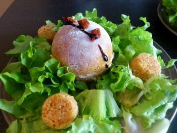 oeuf surprise chèvre et tomates confites