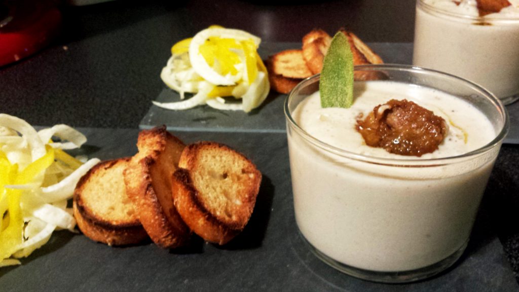 Velouté châtaignes et foie gras