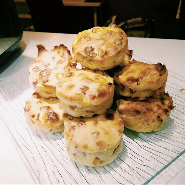 muffin chèvre noix et coeur coulis de tomate-maki