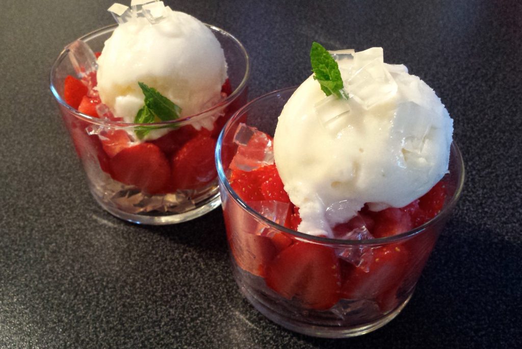 Verrine Citron fraises mélisse