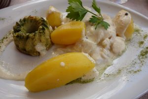 Amaranthe - Effeuillé de cabillaud en vapeur, velouté de lotte au poivre vert, flan de haricots verts, pomme charlotte