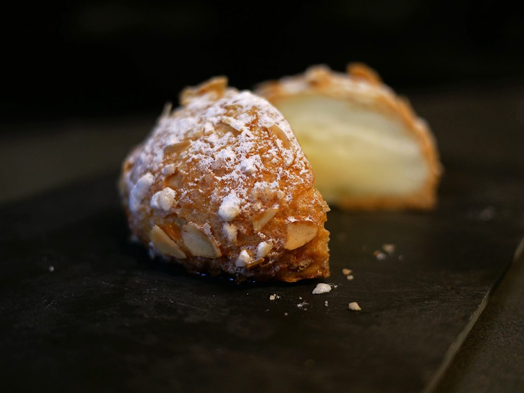 Intérieur du choux à la crème