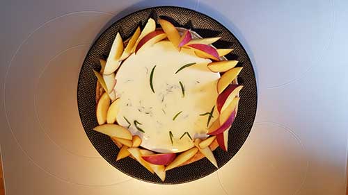 Montage de la tarte pêche estragon - le décors